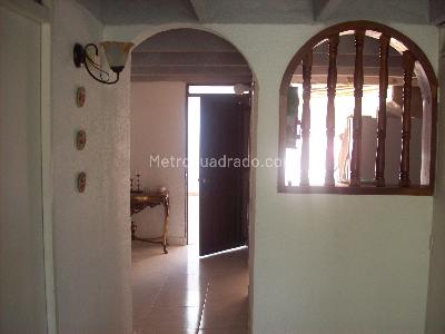 Casa de 3 alcobas en venta en Bello Horizonte, Girardot, 110 m² · foto 8 de 10