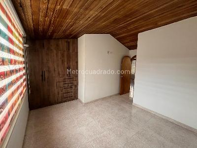 Casa de 4 alcobas en venta en Americas, Bogotá, 210 m² · foto 7 de 14