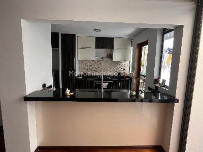 Casa de 4 alcobas en venta en Americas, Bogotá, 210 m² · foto 3 de 14