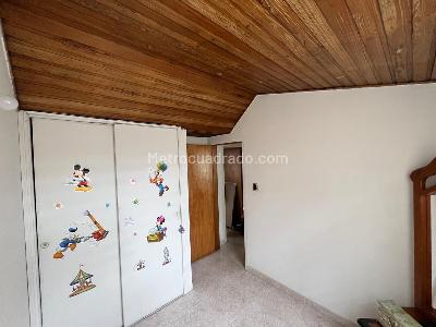 Casa de 4 alcobas en venta en Americas, Bogotá, 210 m² · foto 11 de 14