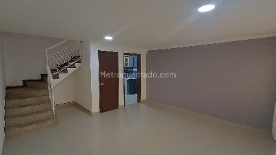 Casa de 5 alcobas en venta en Santa Isabel, Bogotá, 198 m² · foto 2 de 20