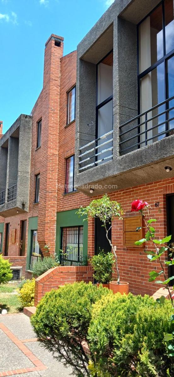 Casa de 3 habitaciones en venta en Colina y Alrededores, Bogotá — imagen 1 de 15