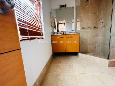 Casa de 4 alcobas en arriendo en Camino De Arrayanes, Bogotá, 280 m² · foto 18 de 20