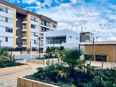 Apartamento de 3 alcobas en venta en Buganvilla, Cajicá, 64 m² · foto 2 de 20
