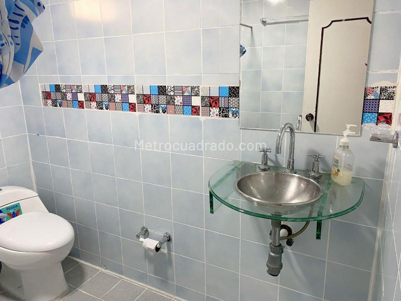 Casa en Venta, LA SERENA   Engativá, Bogotá D.C. - Więcej