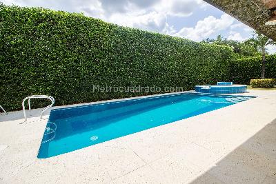 Casa de 5 alcobas en venta en Tierra Linda, Girardot, 525 m² · foto 12 de 20