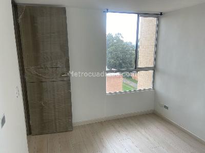 Apartamento en venta en Fontibon Puente Grande, Bogotá · foto 6 de 17