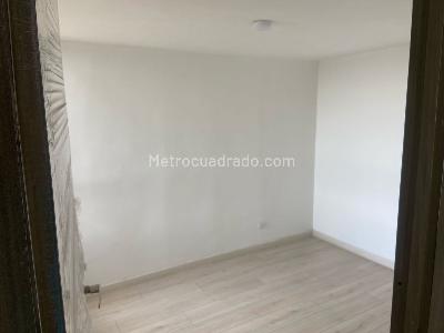 Apartamento en venta en Fontibon Puente Grande, Bogotá · foto 9 de 17