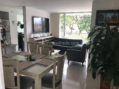 Apartamento de 3 alcobas en venta en Conjunto Altos De Berlin, Ibagué, 68 m² · foto 3 de 10
