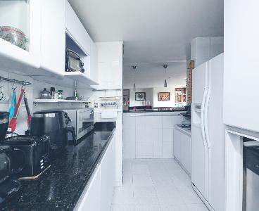 Apartamento de 2 alcobas en venta en Antiguo Contry, Bogotá, 173 m² · foto 8 de 19