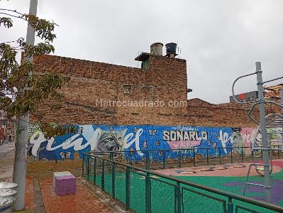Casa de 5 alcobas en venta en Tunjuelito, Bogotá, 250 m² · foto 10 de 15