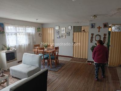 Casa de 5 alcobas en venta en Tunjuelito, Bogotá, 250 m² · foto 12 de 15