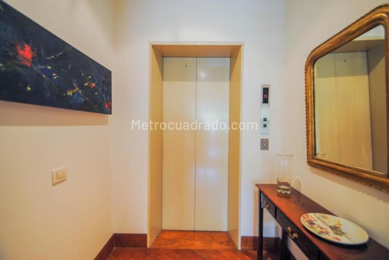 Piso – Bogotá, Chicó Lago - Vista 3