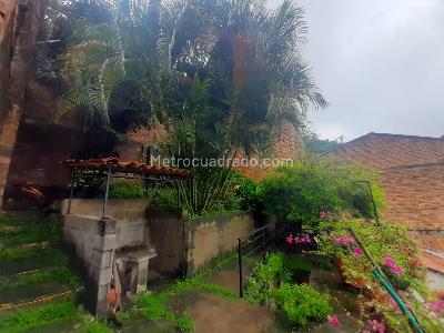 Casa de 5 alcobas en venta en San Antonio, Cali, 370 m² · foto 10 de 16