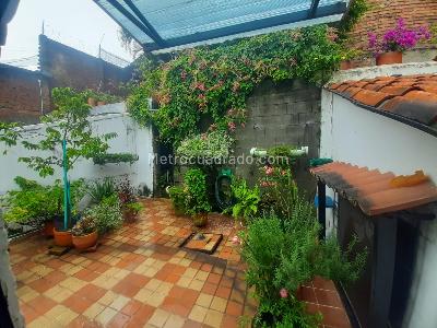 Casa de 5 alcobas en venta en San Antonio, Cali, 370 m² · foto 4 de 16