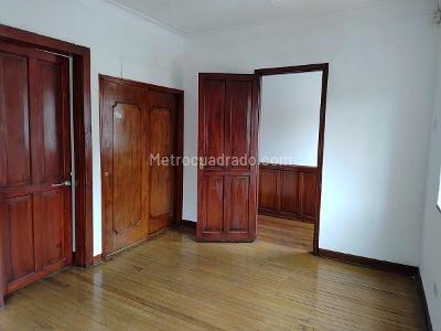 Casa de 5 alcobas en venta en Palermo Marly, Bogotá, 244 m² · foto 13 de 20