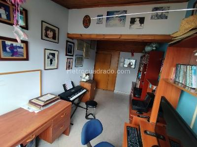 Casa de 4 alcobas en venta en Americas Occidental Mandalay, Bogotá, 140 m² · foto 18 de 19