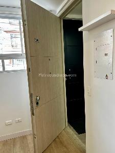 Apartaestudio en arriendo en Santa Rosa, Bogotá, 24 m² · foto 16 de 17