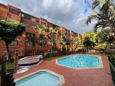 Apartamento de 3 alcobas en venta en Santa Anita, Cali, 82 m² · foto 2 de 15