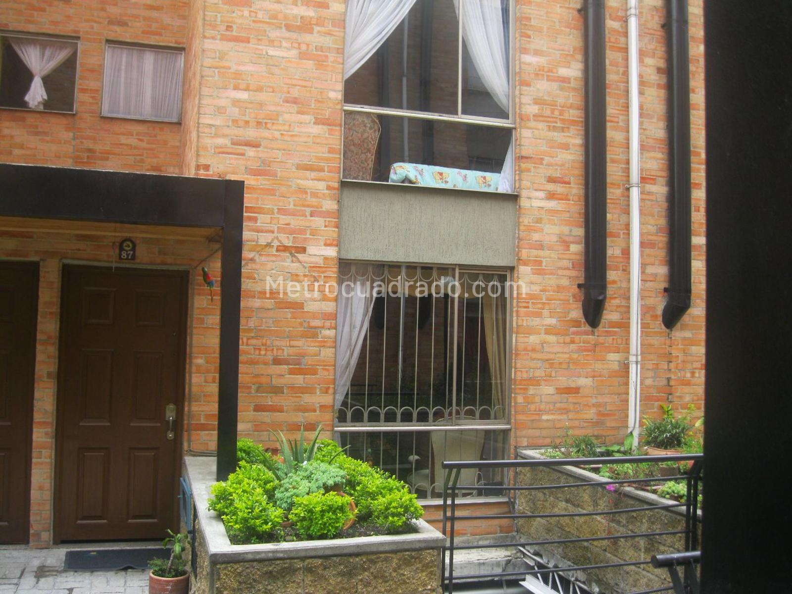 Casa en Venta  PARQUE LAGARTOS Cerros de Suba