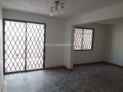 Casa de 5 alcobas en venta en El Gran Limonar, Cali, 420 m² · foto 2 de 10