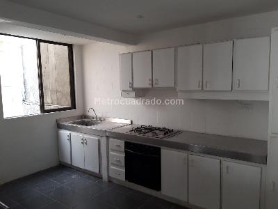 Casa de 5 alcobas en venta en El Gran Limonar, Cali, 420 m² · foto 3 de 10