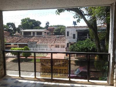 Casa de 5 alcobas en venta en El Gran Limonar, Cali, 420 m² · foto 6 de 10