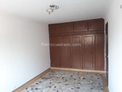 Casa de 5 alcobas en venta en El Gran Limonar, Cali, 420 m² · foto 7 de 10