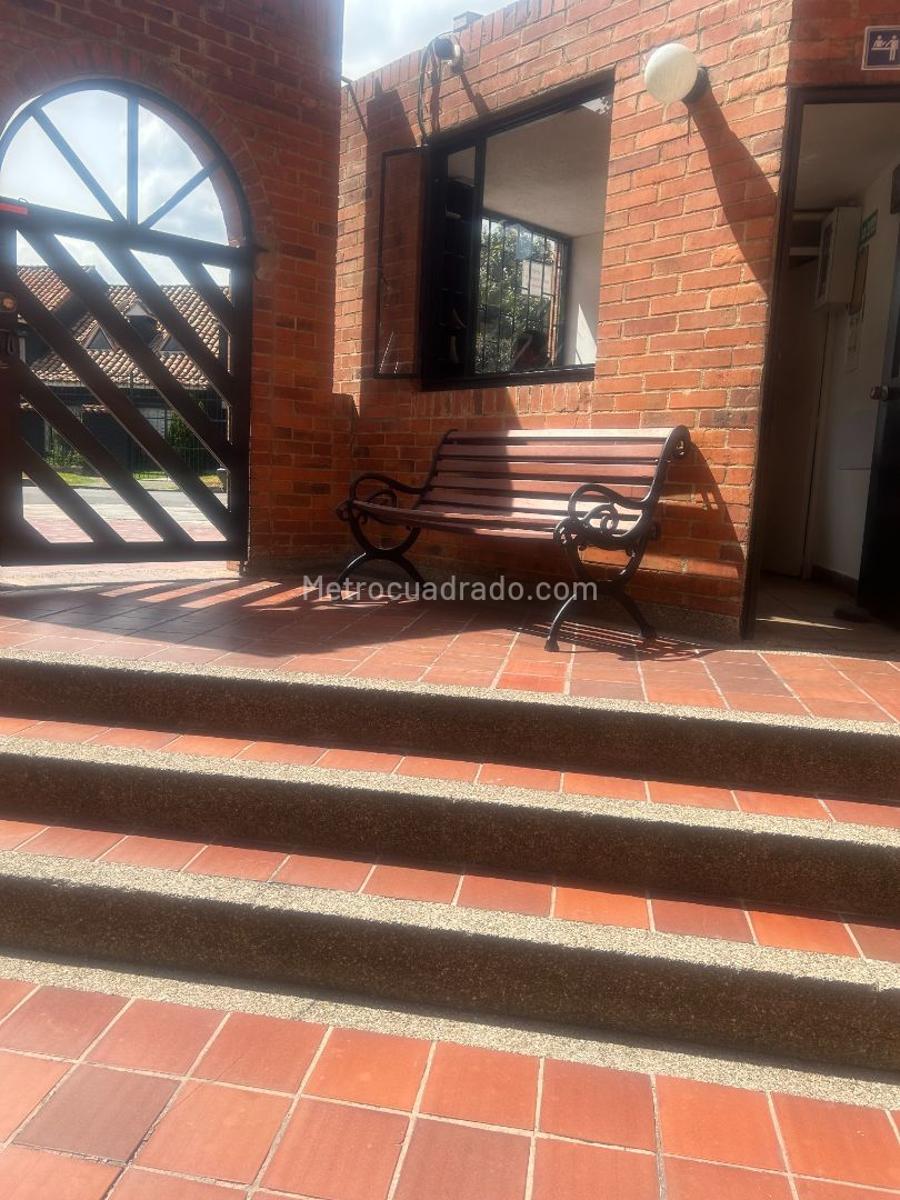 Apartamento en Venta  CEDRITOS CAOBOS Cedritos