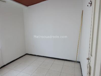 Casa de 5 alcobas en venta en El Tejar, Bogotá, 288 m² · foto 12 de 18
