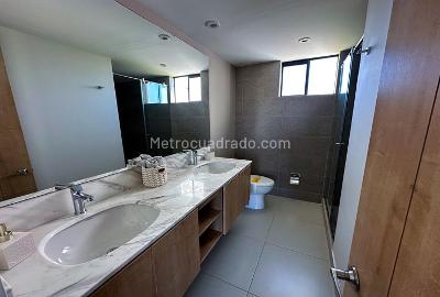 Apartamento en venta en Lagos De Torca, Bogotá · foto 3 de 20