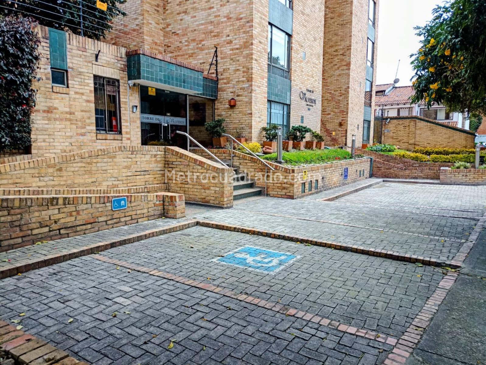 Apartamento en Venta  CEDRITOS Cedritos