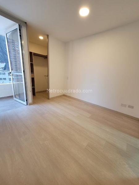 Estudio Moderno de 1 Alcoba con Baño Privado en Los Colores - 9