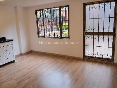 Apartamento de 1 alcoba en arriendo en La Carolina Santa Barbara, Bogotá, 30 m² · foto 4 de 10