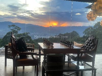 Casa de 3 alcobas en venta en Urbanizacion Mirador Del Poblado, Medellín, 412 m² · foto 19 de 20