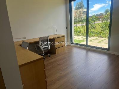 Casa de 5 alcobas en venta en Condominio San Jacinto, Chía, 1901 m² · foto 9 de 20