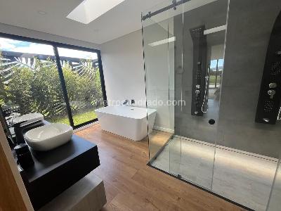 Casa de 5 alcobas en venta en Condominio San Jacinto, Chía, 1901 m² · foto 19 de 20