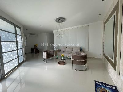 Casa de 5 alcobas en arriendo en Bosques De Cantabria, Neiva, 1066 m² · foto 3 de 8