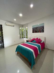 Casa de 5 alcobas en arriendo en Bosques De Cantabria, Neiva, 1066 m² · foto 8 de 8