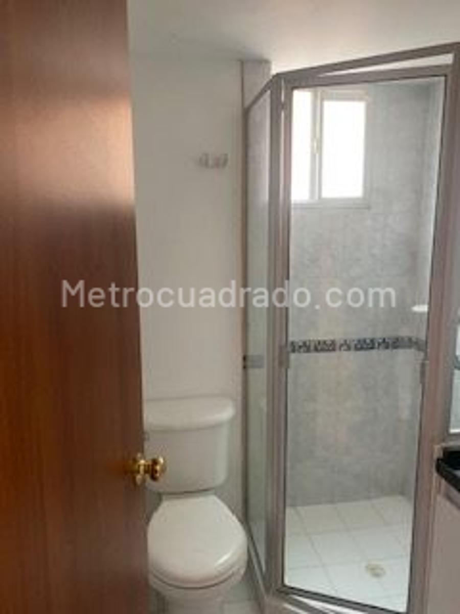 Apartamento en Arriendo  CIUDAD SALITRE SUR ORIENTAL Centro Nariño