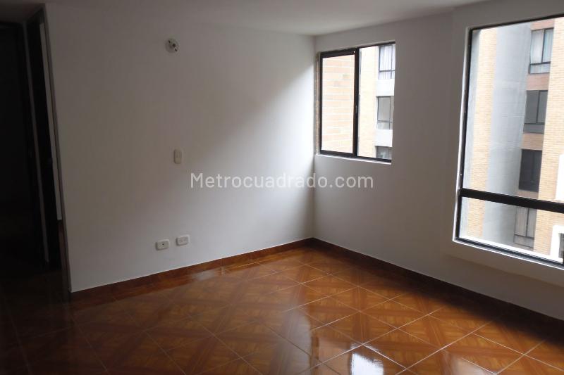 Piso – Soacha, Ciudad Verde, Comuna La Despensa - Más