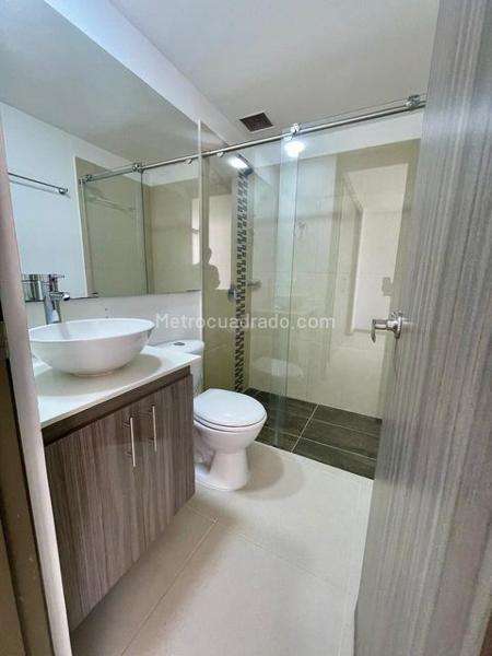 Apartamento en Arriendo, San Antonio, Rionegro - Więcej