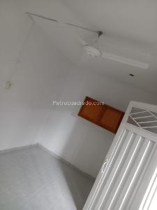 Casa de 5 alcobas en venta en Cambulos, Girardot, 95 m² · foto 5 de 14