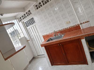 Casa de 5 alcobas en venta en Cambulos, Girardot, 95 m² · foto 9 de 14
