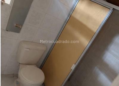 Casa de 5 alcobas en venta en Cambulos, Girardot, 95 m² · foto 14 de 14