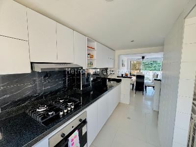 Apartamento de 4 alcobas en venta en Crespo, Cartagena, 151 m² · foto 6 de 10
