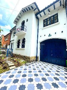 Casa de 5 alcobas en venta en Galerias, Bogotá, 308 m² · foto 2 de 17