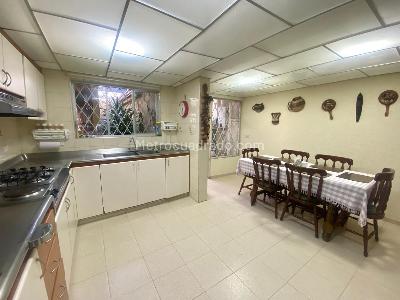 Casa de 5 alcobas en venta en Las Villas Bulevar, Bogotá, 257 m² · foto 10 de 11