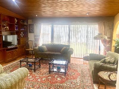 Casa de 5 alcobas en venta en Las Villas Bulevar, Bogotá, 257 m² · foto 5 de 11