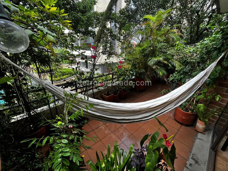 Extraordinary 2BR Apartment with Private Terraces in El Poblado - 3